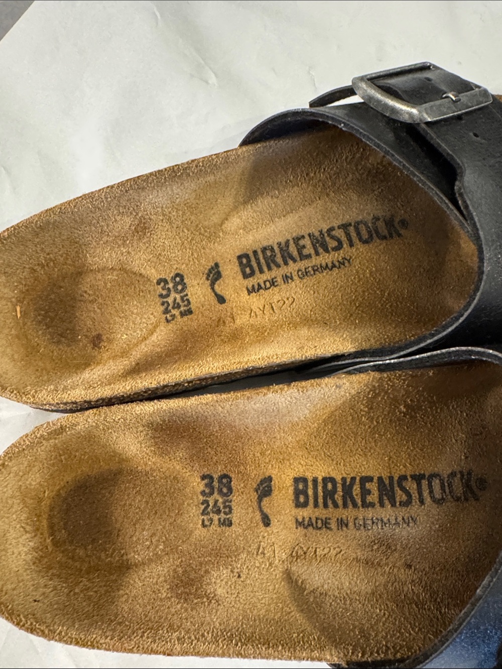 Birkenstock Black Leather Single-Strap Buckle Slides - Picture 2 of 4